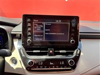 Toyota Corolla 1.5 FLAME X-PACK MDS SEDAN