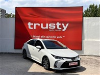 Toyota Corolla 1.5 FLAME X-PACK MDS SEDAN