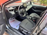 Toyota Corolla 1.8 Hybrid Flame X-Pack e-CVT 98 Ps Sedan