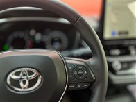 Toyota Corolla 1.8 Hybrid Flame X-Pack e-CVT 98 Ps Sedan
