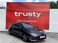 Toyota Corolla 1.8 Hybrid Flame X-Pack e-CVT 98 Ps Sedan