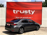 Toyota Corolla 1.8 Hybrid Flame X-Pack e-CVT 98 Ps Sedan
