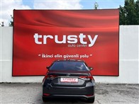 Toyota Corolla 1.8 Hybrid Flame X-Pack e-CVT 98 Ps Sedan