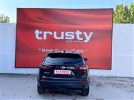 Nissan Qashqai 1.3 DIG-T Sky Pack 160 Ps SUV