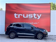 Nissan Qashqai 1.3 DIG-T Sky Pack 160 Ps SUV
