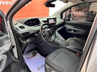 Peugeot Rifter 1.5 BlueHDI Allure EAT8 132 Ps Combi