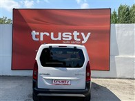Citroen Berlingo 1..5 BlueHDI Shine EAT8 130 PS