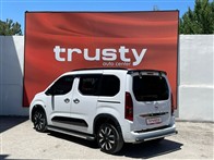 Opel Combo 1.5 CDTI Ultimate Otomatik 132 Ps Kombi