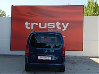 Opel Combo 1.5 D Edition 130 PS AT8