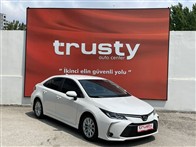Toyota Corolla 1.5 DREAM MDS SEDAN