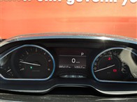 Peugeot 2008 1.5 BlueHDI Allure EAT6 120 Ps Crossover