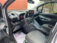 Opel Combo 1.5 CDTI Ultimate Otomatik 132 Ps Kombi