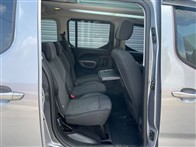 Opel Combo 1.5 CDTI Ultimate Otomatik 132 Ps Kombi