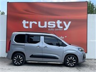 Opel Combo 1.5 CDTI Ultimate Otomatik 132 Ps Kombi