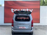 Opel Combo 1.5 CDTI Ultimate Otomatik 132 Ps Kombi