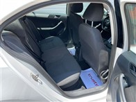 Volkswagen Jetta 1.2 TSI Trendline 103 Hp Sedan