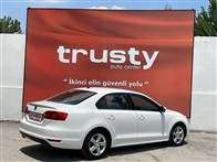 Volkswagen Jetta 1.2 TSI Trendline 103 Hp Sedan