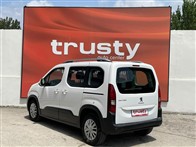 Peugeot Rifter 1.5 BlueHDI Allure 132 Ps Combi