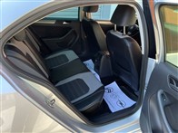 Volkswagen Jetta 1.6 TDI Highline 103 Hp Sedan