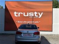 Volkswagen Jetta 1.6 TDI Highline 103 Hp Sedan