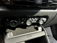 Citroen C4 X 1.2 PureTech Shine Bold