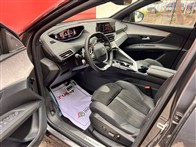 Peugeot 5008 1.2 Hybrid GT e-DCS6