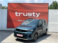 Opel Combo 1.5 CDTI Ultimate Otomatik 132 Ps Kombi