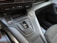 Opel Combo 1.5 CDTI Ultimate Otomatik 132 Ps Kombi