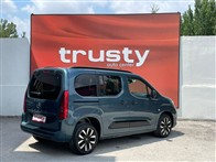 Opel Combo 1.5 CDTI Ultimate Otomatik 132 Ps Kombi