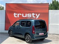 Opel Combo 1.5 CDTI Ultimate Otomatik 132 Ps Kombi