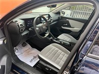 Citroen C4 1.2 PURETECH SHINE EAT8