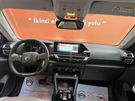 Citroen C4 1.2 PURETECH SHINE EAT8