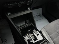 Citroen C4 1.2 PURETECH SHINE EAT8