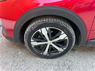 Peugeot 3008 1.5 BlueHDI Allure Selection EAT8 132 Ps Crossover